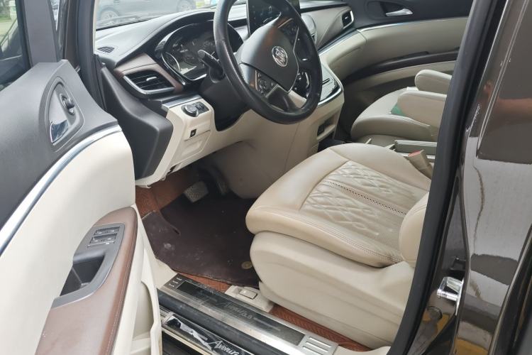 Used Buick GL8 2021 Land Cruiser Executive Class 652T Luxury Model Driver Seat