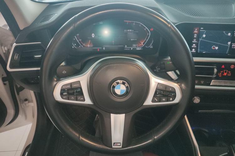 Used BMW 3 Series 2022 325i M Sport Package Steering Wheel