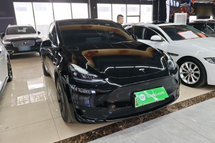 Used Tesla Model Y 2023 Rear-Wheel-Drive Version
