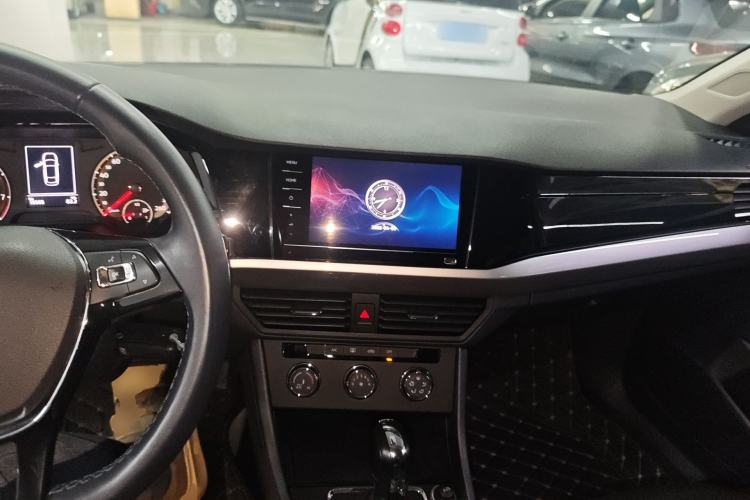 Used Volkswagen Bora 2021 1.5L Automatic Fashionable Smart Connectivity Version Center Console