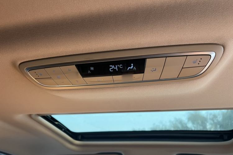 Used Buick GL8 2021 ES Land Cruiser 653T Luxury Edition