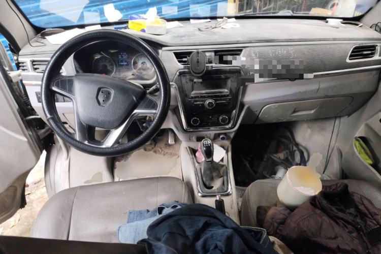 Used Jinbei New Hiace X30L 2016 1.5L Wealth Edition DLCG14 Center Console