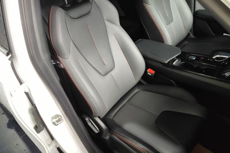 Used Geely Auto Emgrand X7 Sport 2023 Boyue COOL 1.5TD Smart Connect+ Right Front Seat