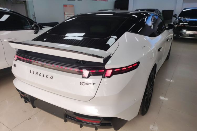 Used Lynk & Co 10 EM-P 2025 Model 240 Four-Wheel Drive Ultra Rear Right 45 Deg