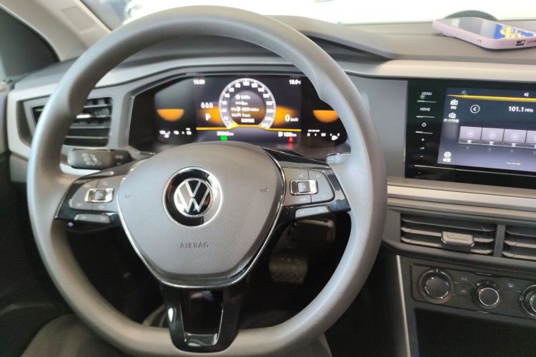 Used Volkswagen Polo 2023 Plus 1.5L Automatic Panoramic Enjoyment Edition Center Console