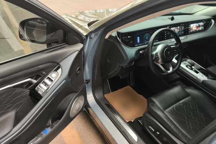 Used VOYAH FREE 2021 Four-Wheel Drive Standard Range-Extended Exclusive Luxury Package
