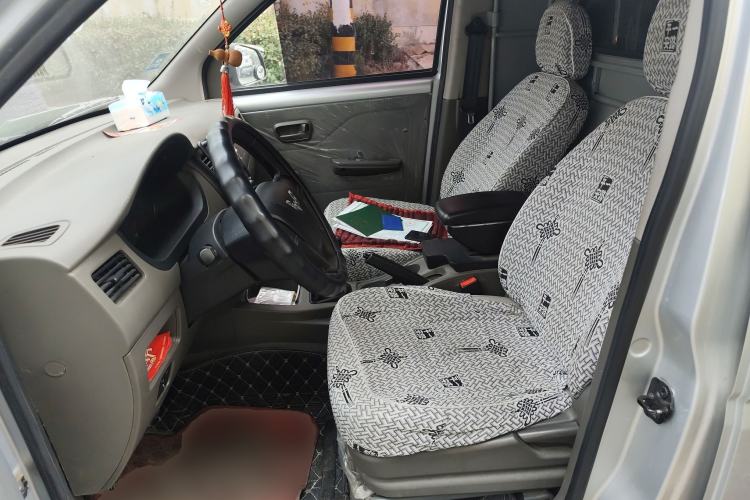 Used Wuling Rongguang V 2019 1.5L Window-Sealed Utility Model China VI LAR Left Rear Seat