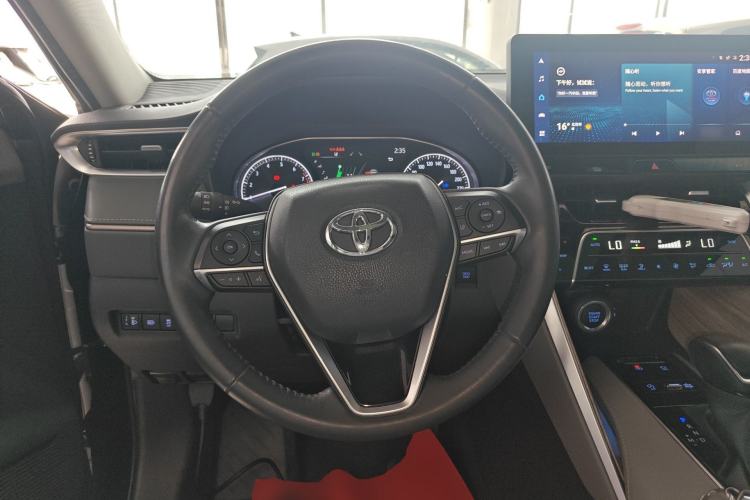 Used Toyota Harrier 2022 2.0L CVT Two-Wheel Drive Deluxe Edition
