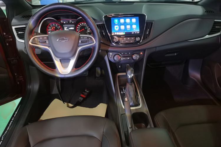 Used Chevrolet Monza 2020 Light Hybrid RS 330T Automatic Comfort Edition Center Console