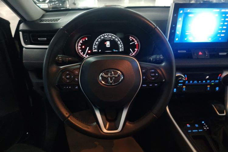 Used Toyota RAV4 2022 2.0L CVT Two-Wheel Drive Fashion Plus Edition
