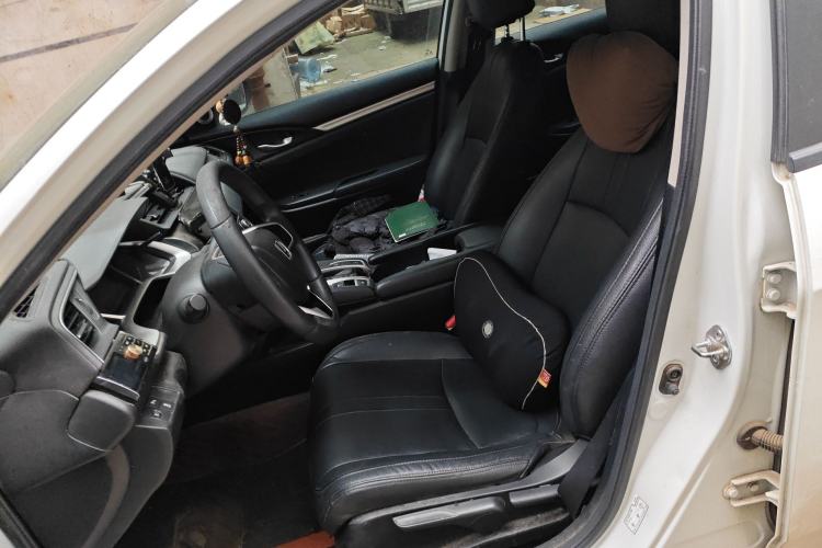 Used Honda Civic 2016 220TURBO CVT Luxury Edition
