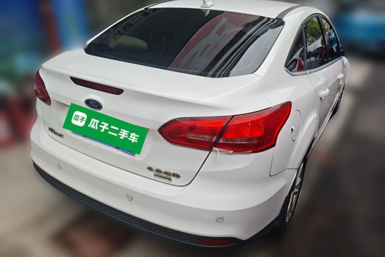 Used Ford Focus 2017 Sedan EcoBoost 180 Automatic Elite Model Rear Right 45 Deg