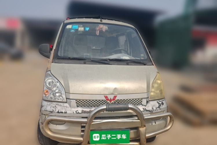 Used Wuling Rongguang 2011 1.2L Base Version
