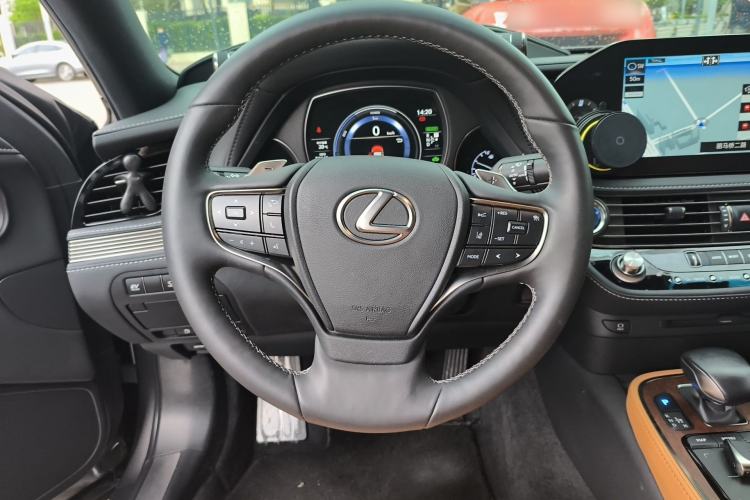 Used Lexus LS 2021 500h Excellence Edition Steering Wheel