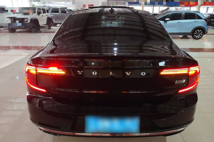 Used Volvo S90 2024 B5 Luxury Smart Edition
