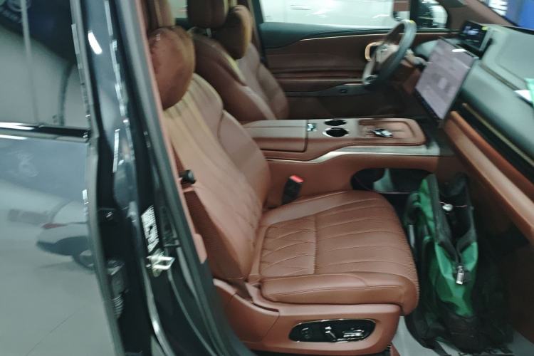 Used Hyptec HL 2025 700 Ultra Six-Seater All-Wheel-Drive LiDAR Version
