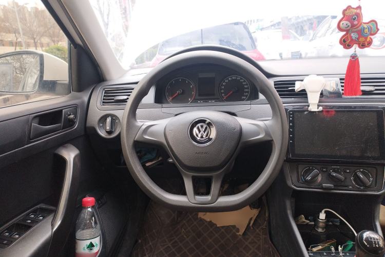 Used Volkswagen Santana 2019 1.5L Manual Fashion Edition China VI Standard Steering Wheel