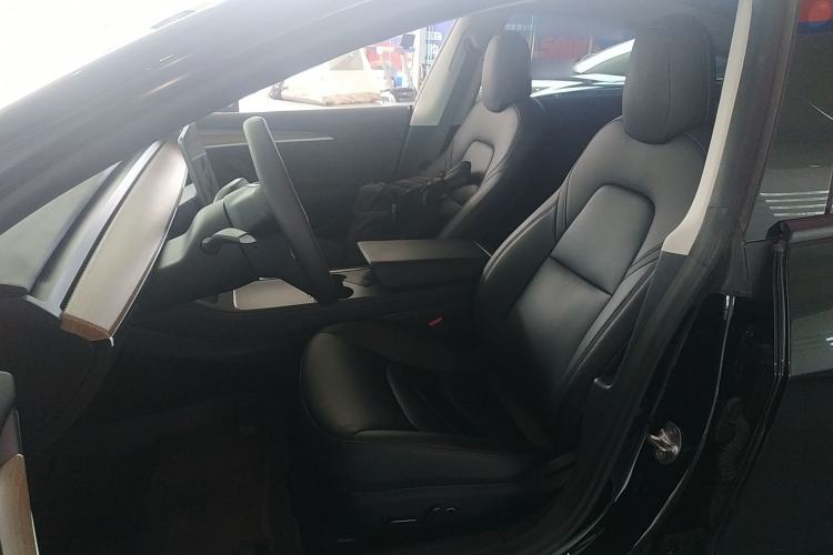 Used Tesla Model 3 2022 Rear-Wheel-Drive Version Left Front Seat