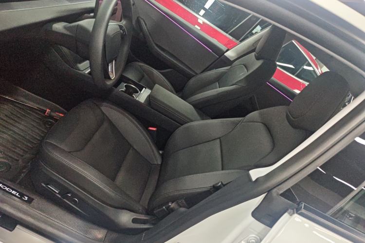 Used Tesla Model 3 2025 Rear-Wheel-Drive Version
