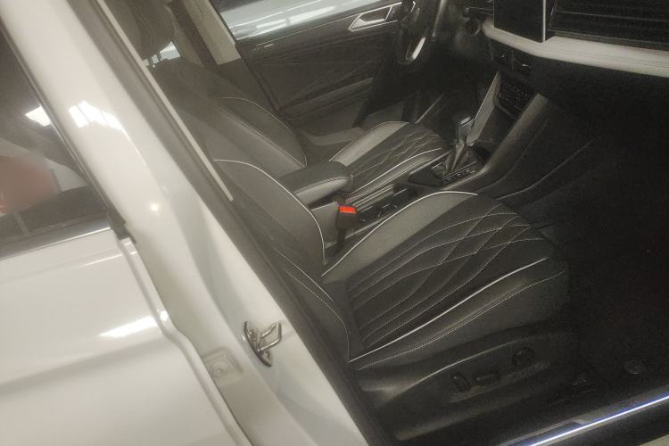 Used Volkswagen Tiguan L 2022 330TSI Automatic Two-Wheel Drive R-Line Enhanced Edition