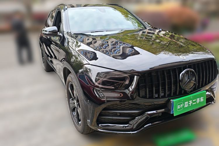 Used Mercedes-Benz GLC 2022 Facelifted GLC 260 L 4MATIC Dynamic Edition Front Right 45 Deg