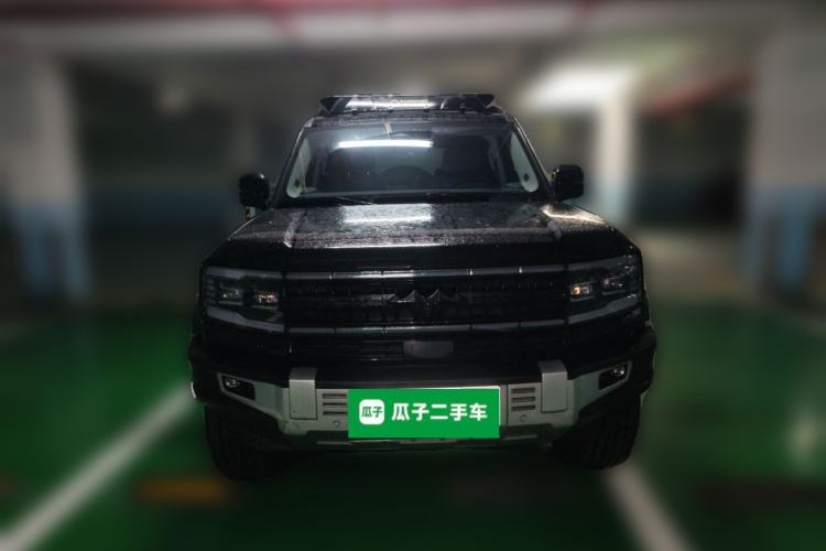 Used Formula Leopard 5 2023 Navigator Edition
