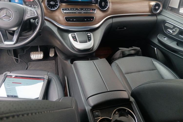 Used Mercedes-Benz V-Class 2021 V 260 Prestige Edition