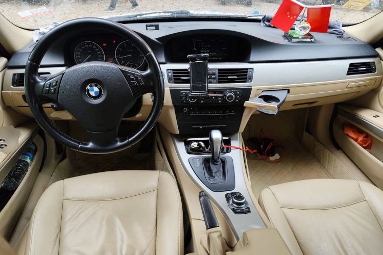 Used BMW 3 Series 2011 320i Luxury Edition