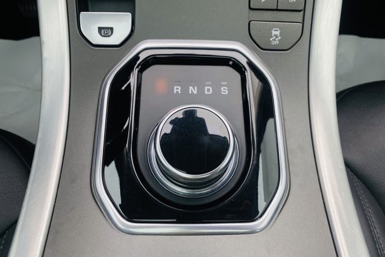 Used Land Rover Range Evoque 2018 240 PS SE Smart Brilliance Edition
