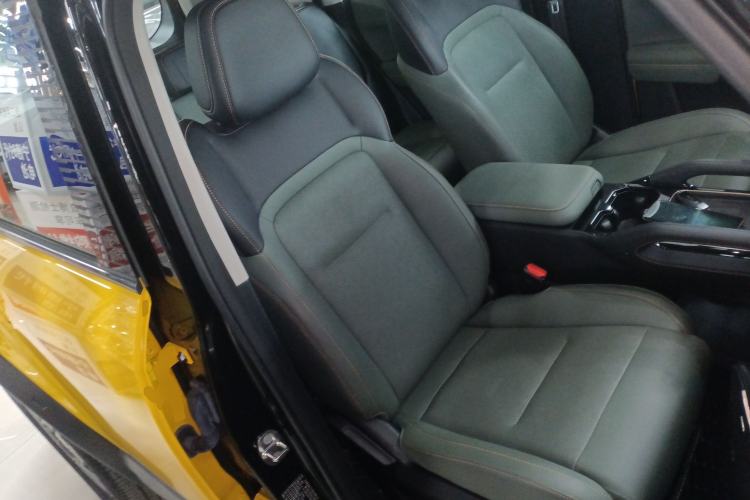 Used iCAR 03 2024 501km Two-Wheel Drive Long-Range Version Right Front Seat