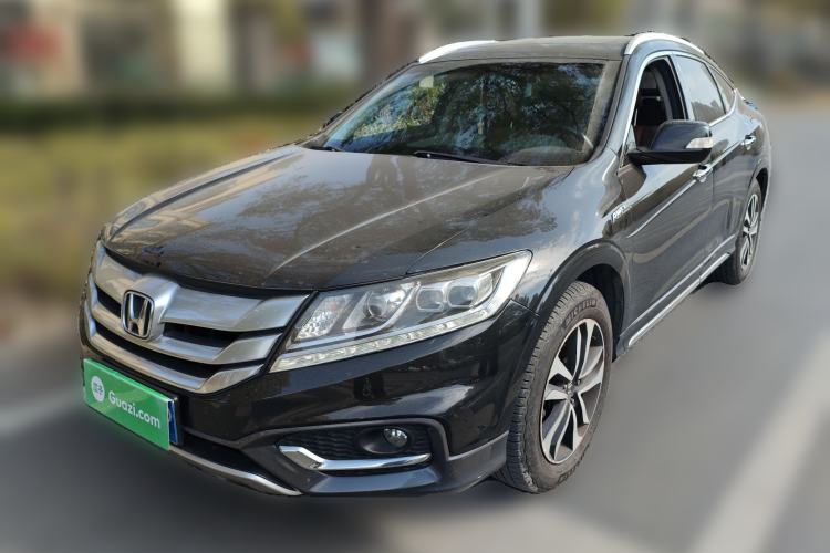Used Honda Crosstour 2014 3.0L AWD Prestige Navigation Edition