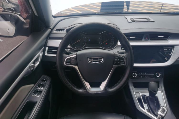 Used Geely Auto Vision 2019 Upgraded Model 1.5L Automatic Luxury Version China V Standard
