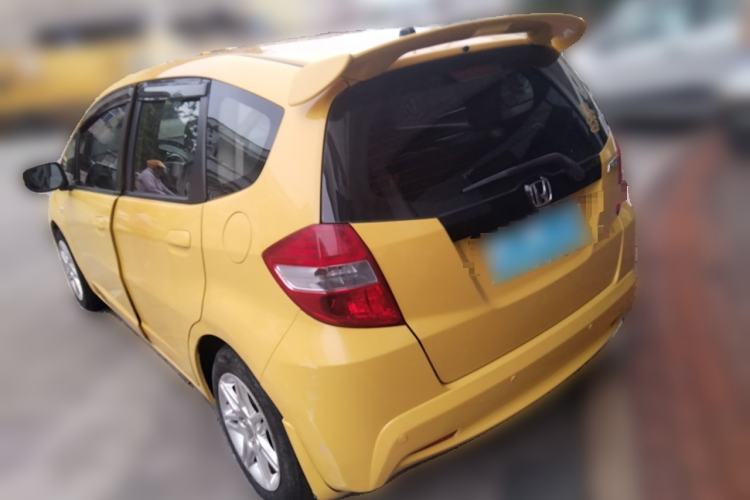 Used Honda Fit 2011 1.3L manual Comfort version