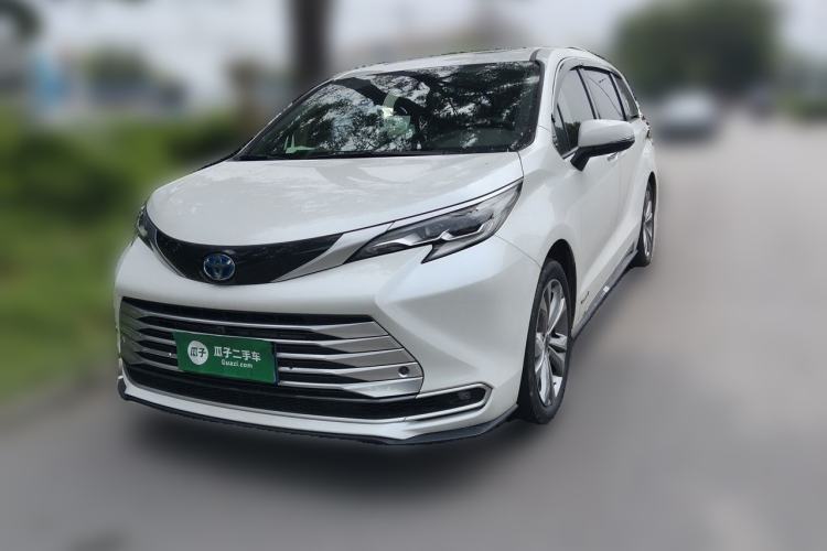 Used Toyota SIENNA 2023 2.5L Hybrid Platinum Edition