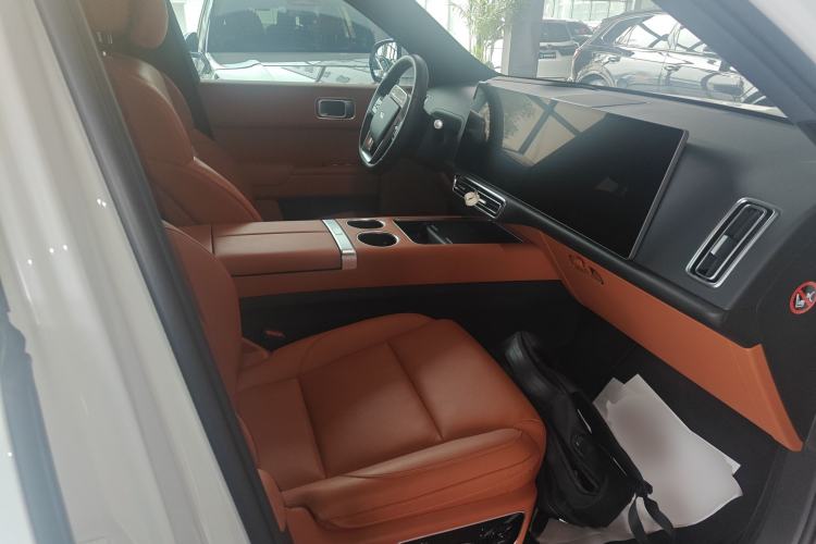 Used Li Auto L7 2023 Air model
