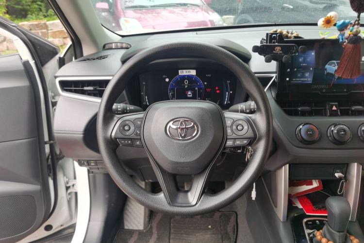Used Toyota Corolla Cross 2024 2.0L Pioneer Edition Steering Wheel
