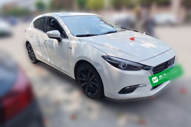 Used Mazda 3 Axela 2019 Cloud-Controlled Version Hatchback 2.0L Automatic Luxury Model China VI Standard