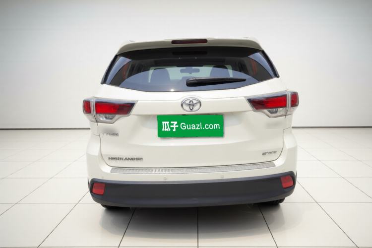 Used Toyota Highlander 2017 2.0T Two-Wheel Drive Luxury Edition 7 Seats