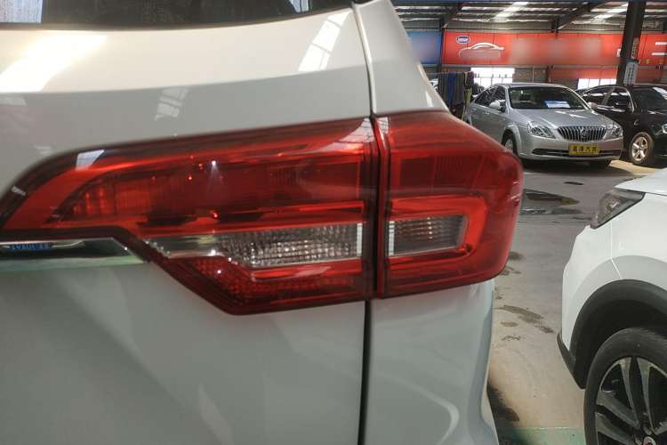 Used Haval M6 2018 Revised Version 1.5T DCT Two-Wheel Drive Elite Edition