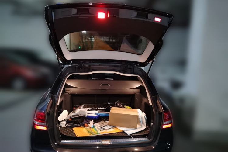 Used Mercedes-Benz C-Class 2015 C 200 station wagon
