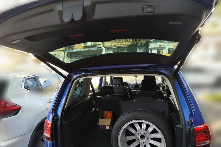 Used Volkswagen Sharan 2018 Revised Version 380TSI Comfort Edition 6-Seater
