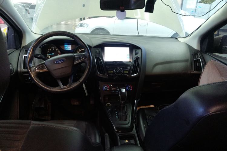 Used Ford Focus 2015 Sedan EcoBoost 125 Automatic Supreme Style Edition
