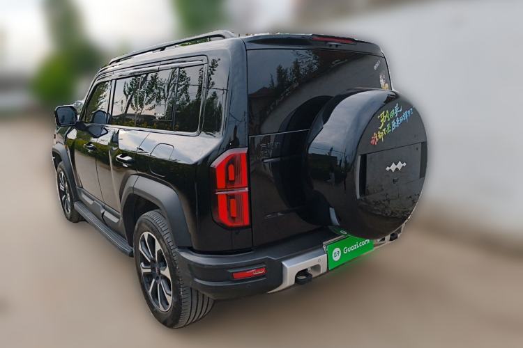 Used Formula Leopard 5 2023 Navigator Edition Rear Left 45 Deg