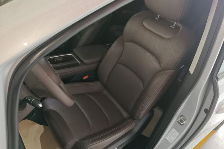 Used Wuling Starlight 730 2025 Model Plug-in Hybrid 125km Luxury Edition