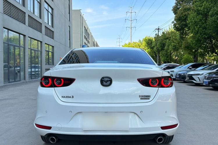 Used Mazda 3 Axela 2023 2.0L Automatic ZhiZhen Edition
