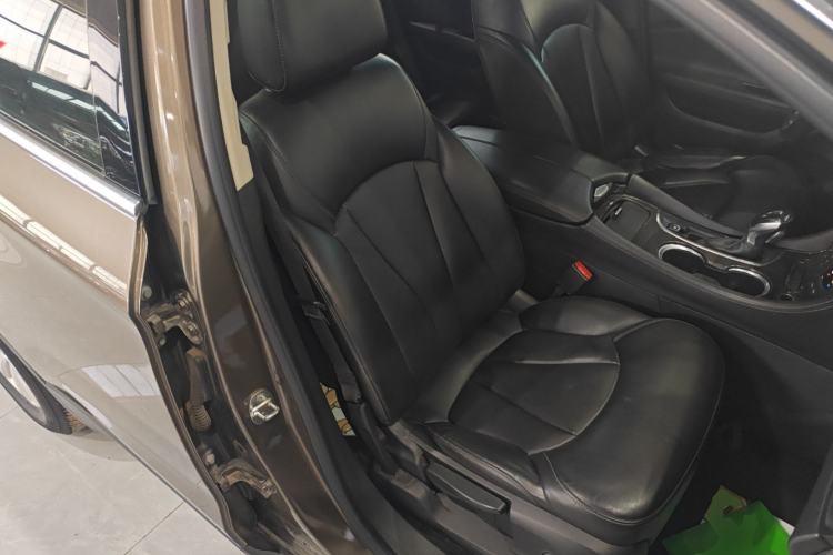 Used Buick Envision 2019 20T Two-Wheel Drive Elite Version China VI Standard
