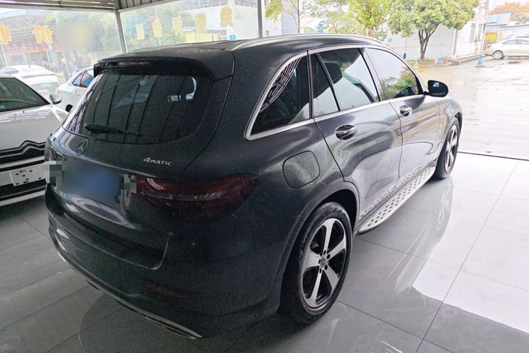 Used Mercedes-Benz GLC 2017 GLC 260 4MATIC Luxury Model
