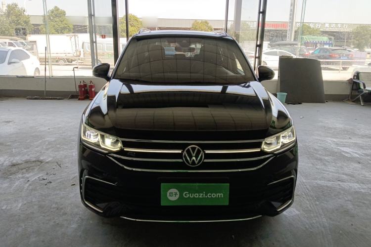 Used Volkswagen Tiguan L 2023 Restyled 330TSI Automatic Two-Wheel Drive R-Line Flagship Edition Front