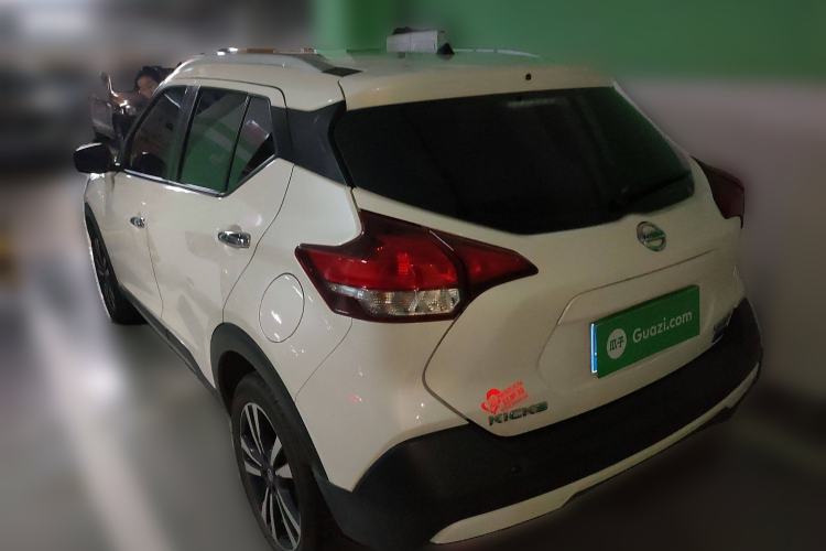 Used Nissan Kicks 2019 1.5L CVT Smart Connect Luxury Edition
