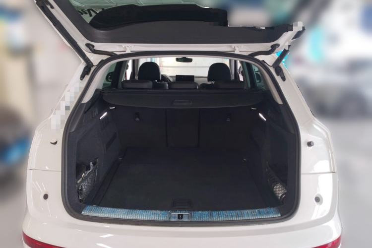 Used Audi Q5L 2022 40T Luxury Dynamic Model Trunk